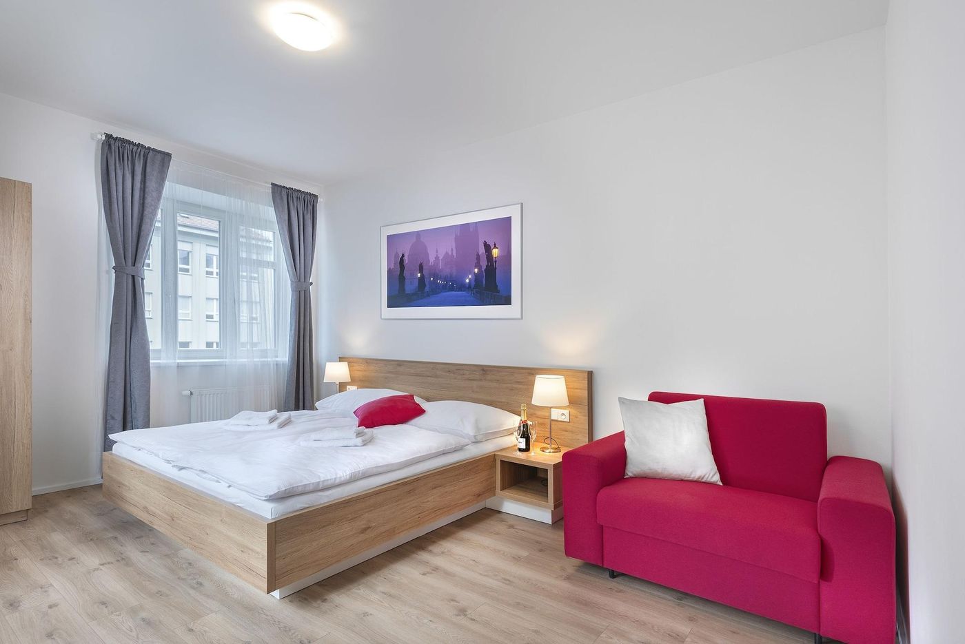 Downtown-Suites-Belohorska-Room-22