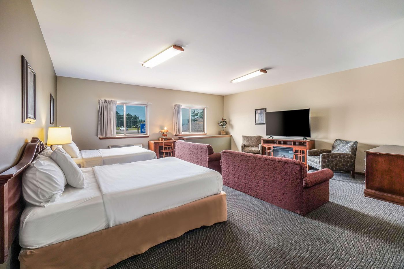 Ibis-Paris-Tour-Eiffel-Room-39