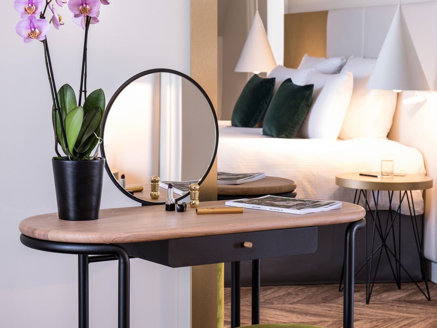 Le-Louis-Versailles-Chateau-Room-7