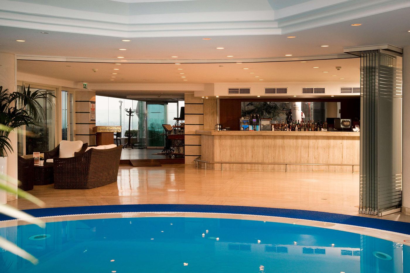 Radisson-Hotel-President-Old-Town-Istanbul-Bar-20