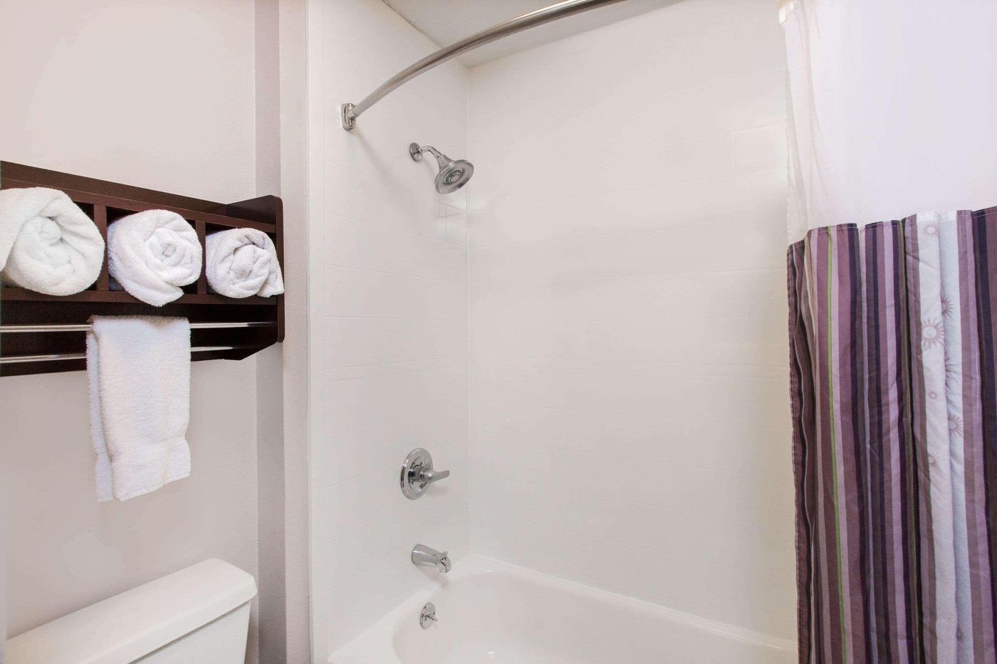 La Quinta Inn & Suites By Wyndham Goodlettsville --United States-Goodlettsville-Room-6