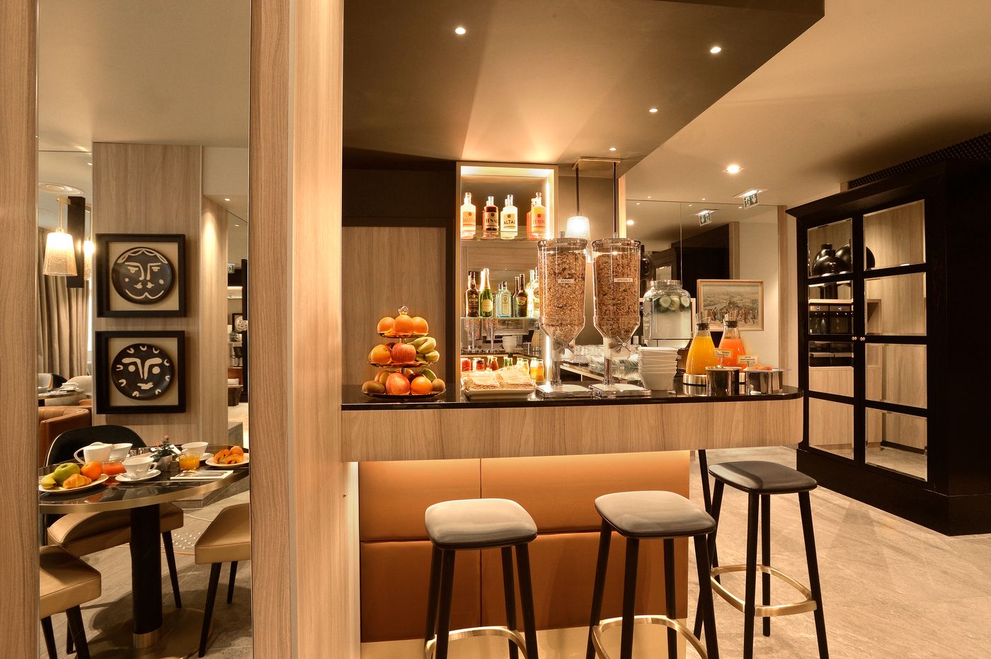 Hotel-La-Lanterne---Sp-Restaurant-7