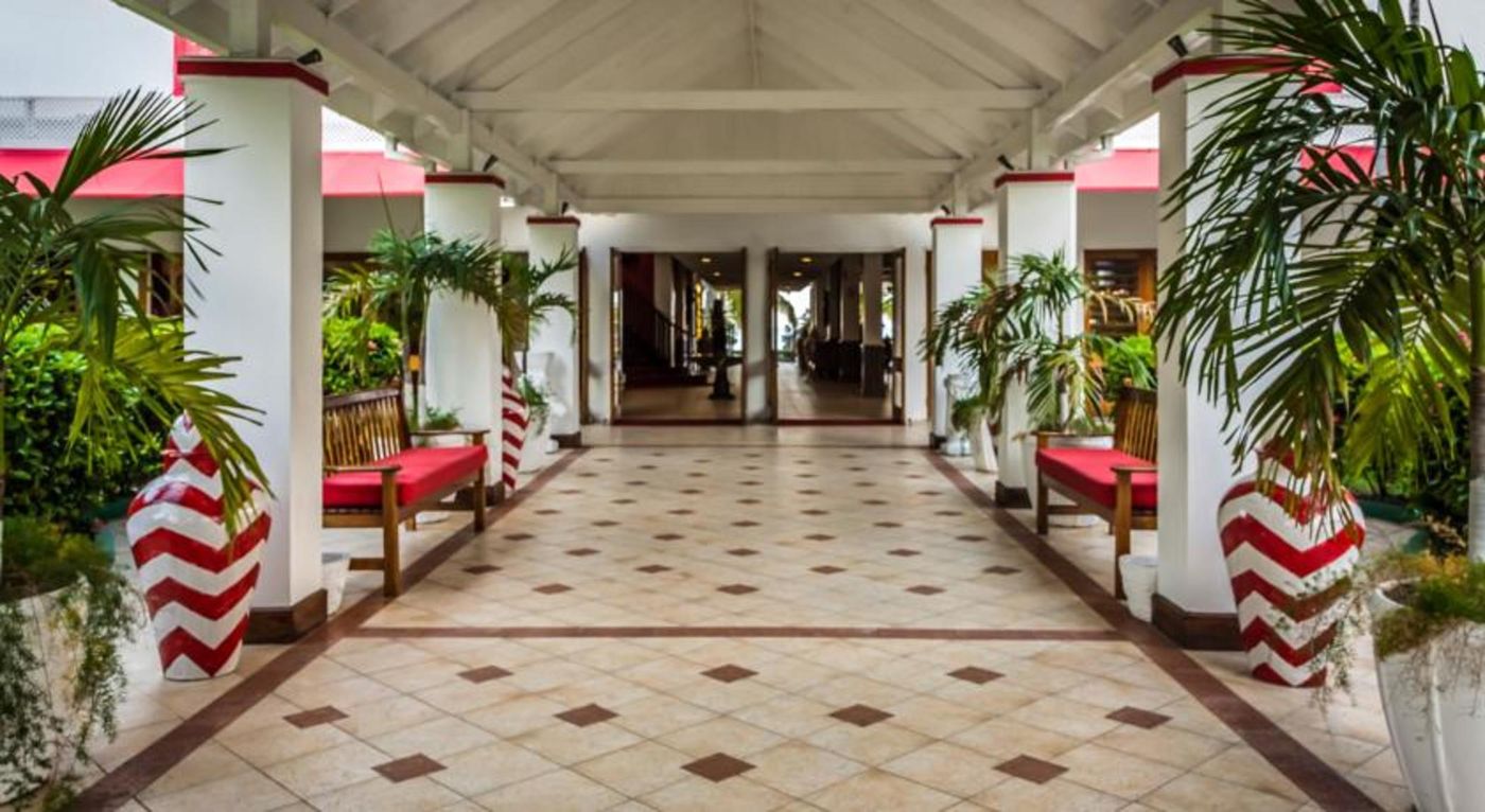 Grand-Decameron-Montego-Bay--A-Trademark-All-Inclusive-Lobby-51