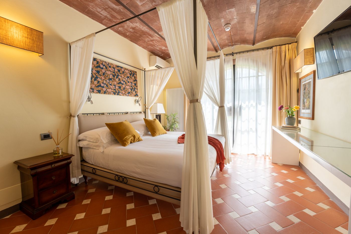 Hotel-Borgo-San-Luigi-Room-13