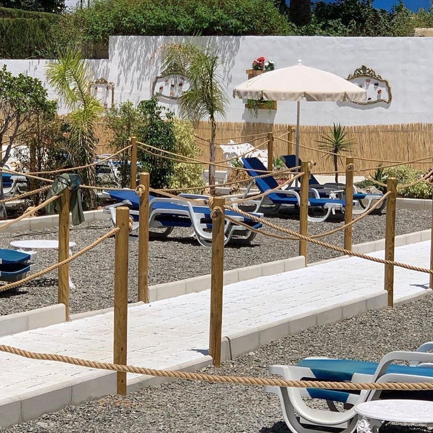 Apartamentos-Nuria-Sol-Terrace-11