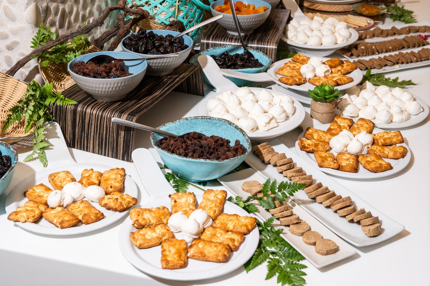 Hovima-La-Pinta-Beachfront-Family-Hotel-Restaurant-34