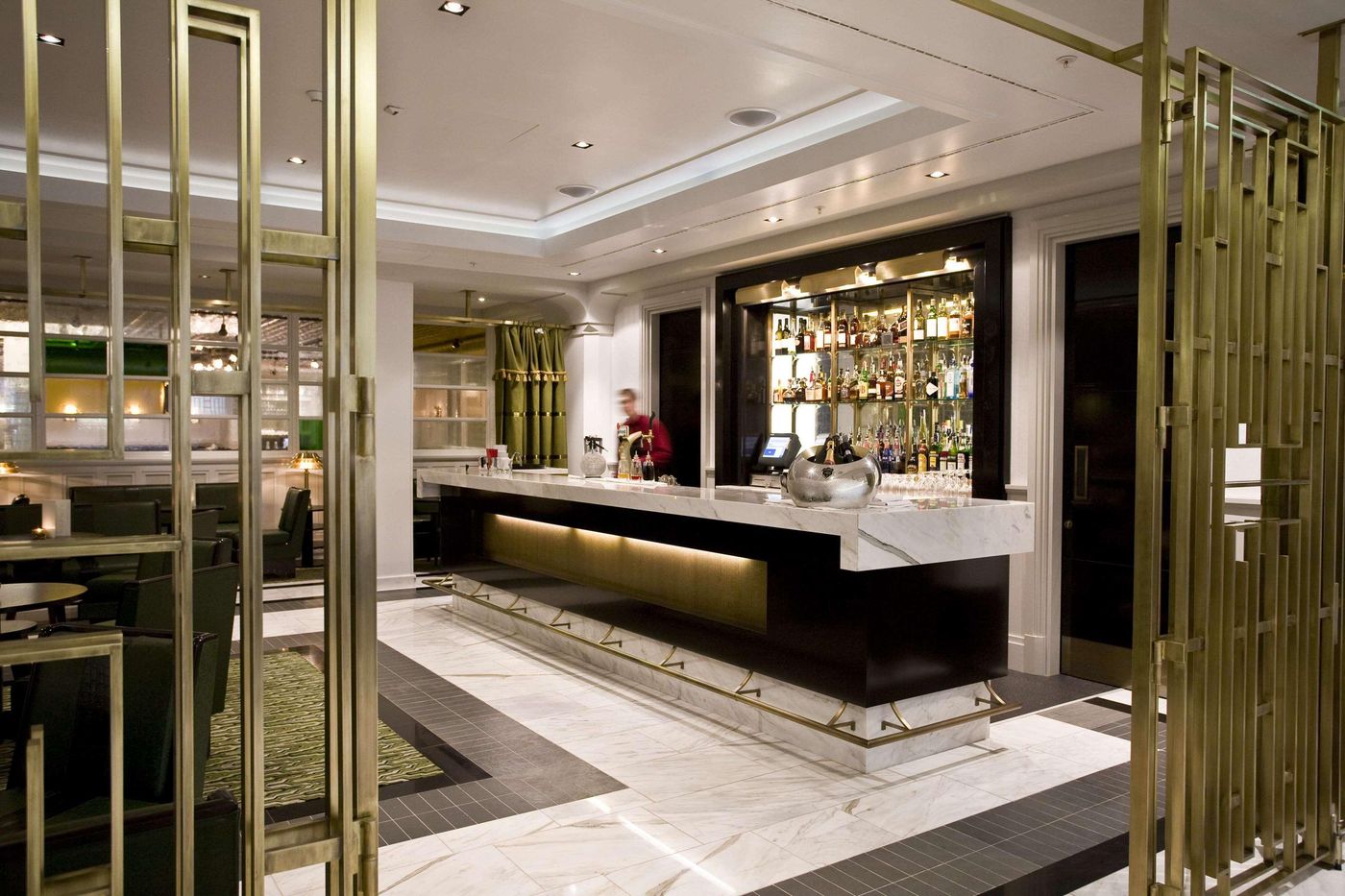 Hilton-Prague-Old-Town-Bar-17