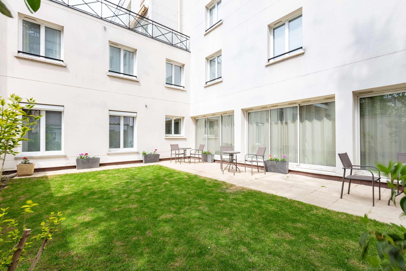 Hotel-Montbriand---Ex-Alixia-General-view-2