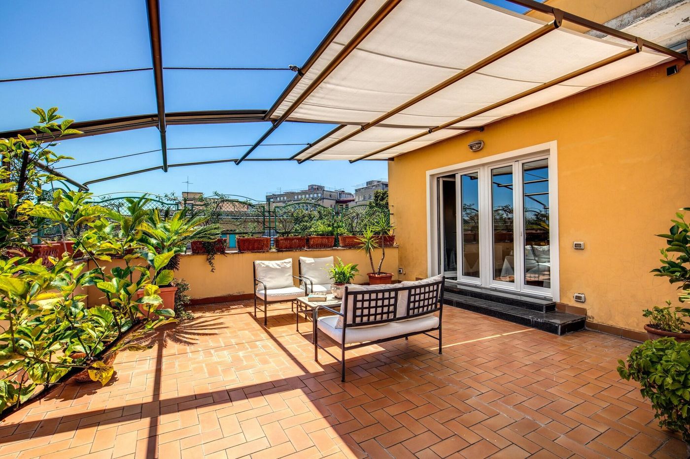 All-Comfort-Astoria-Palace-Terrace-1