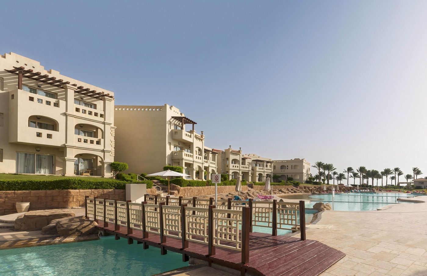 Rixos-Sharm-El-Sheikh-Pool-3