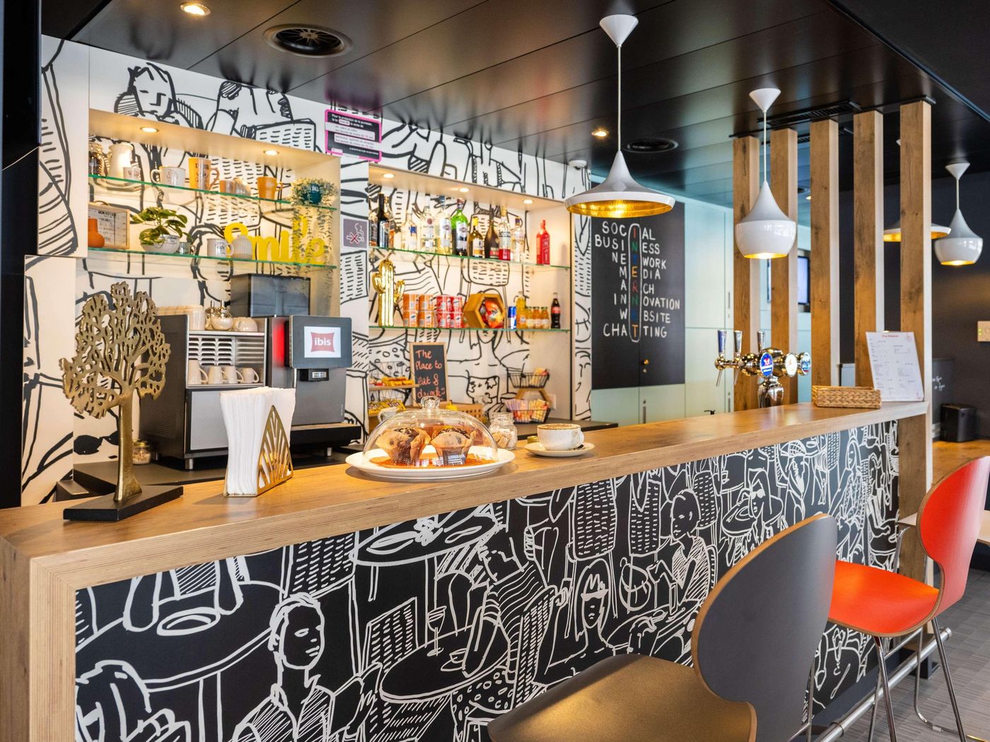 ibis-Geneve-Centre-Lac-Bar-10