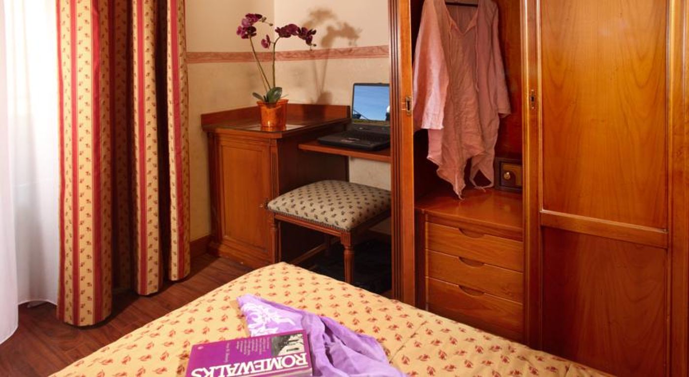 Hotel-Alessandrino-Room-10