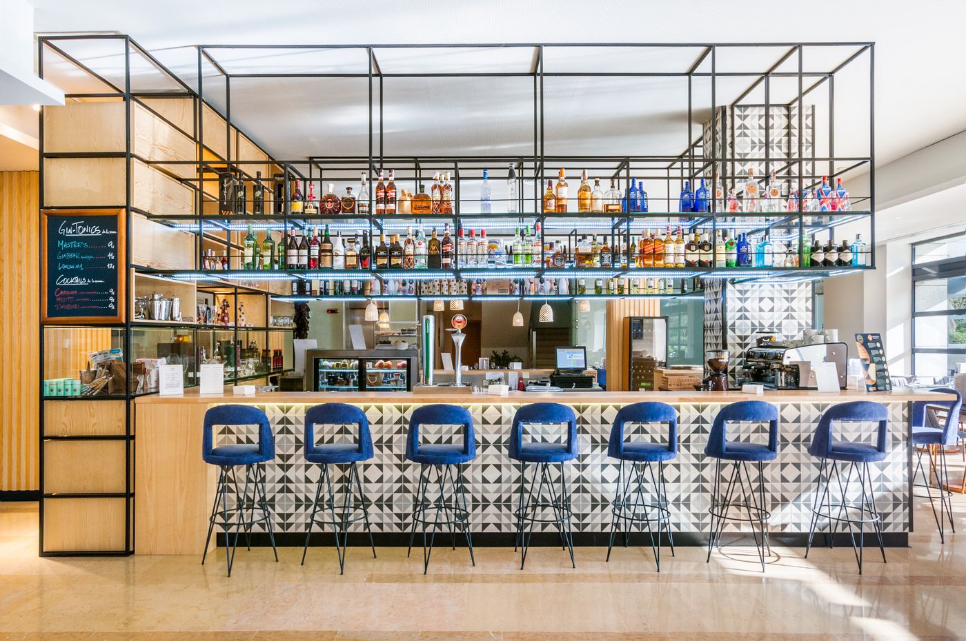 Exe-Madrid-Norte-Bar-10