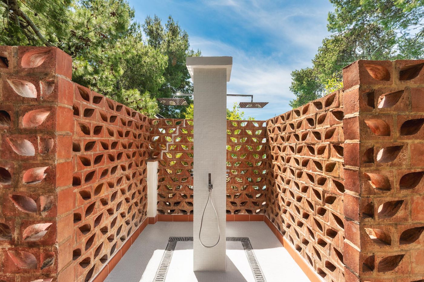 Excelsior-Palace-Pool-21