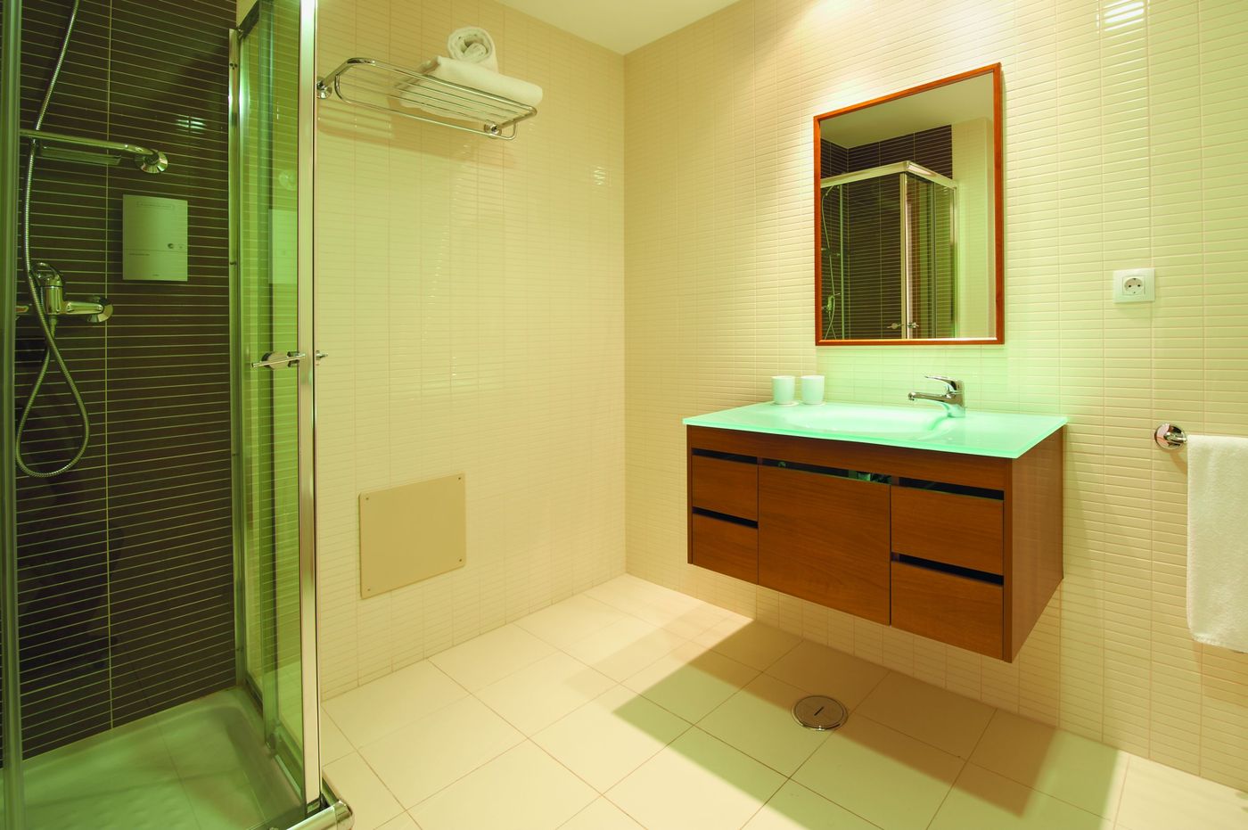 Real-Marina-Residence-Room-11