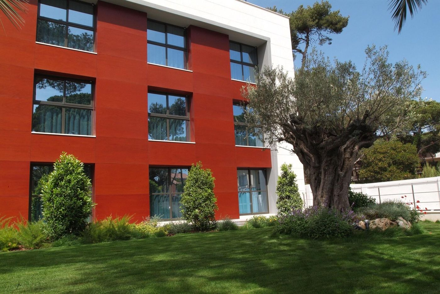 Royal-Marina-Gardens-General-view-11