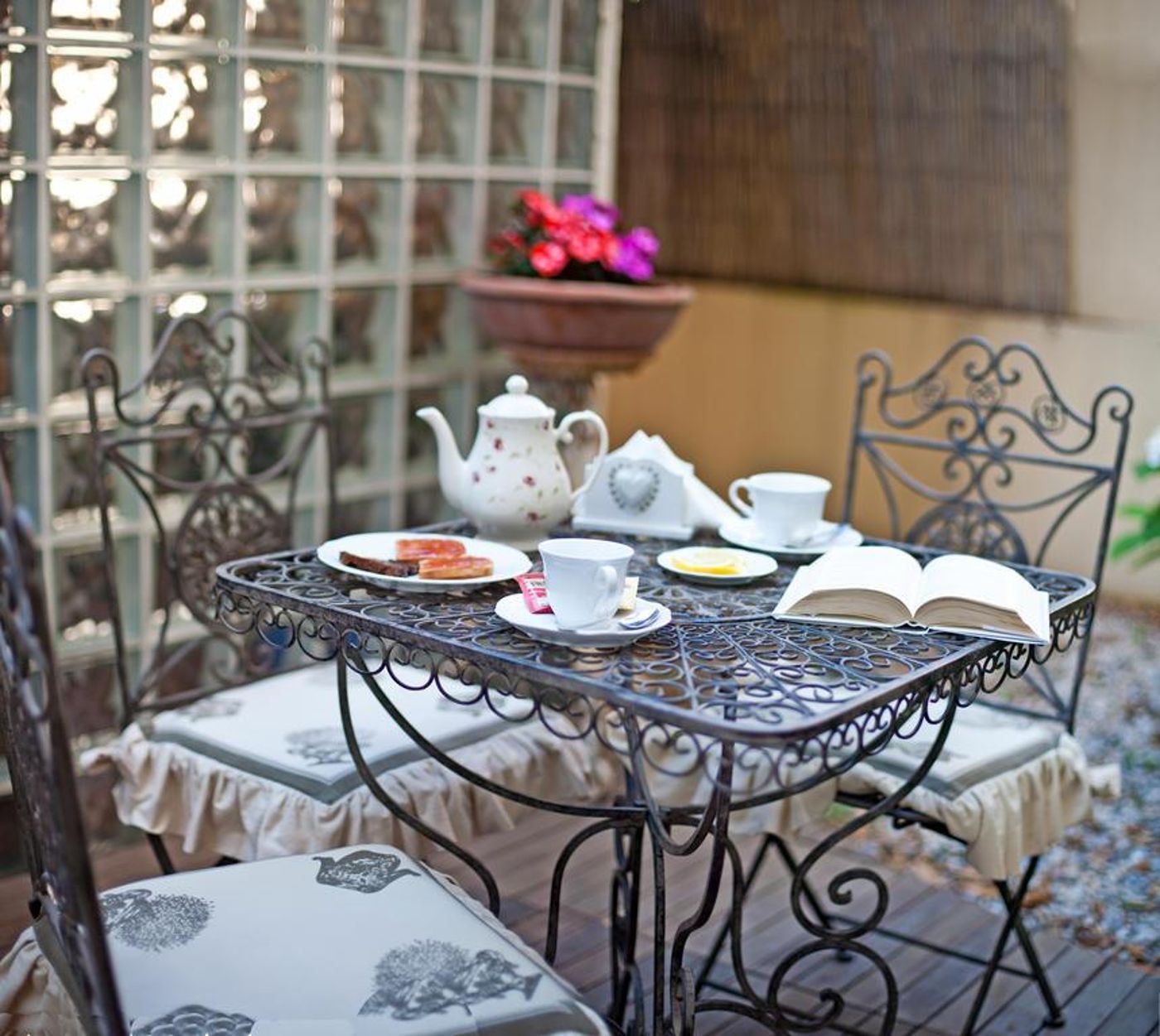 Hotel-Navy-General-view-13