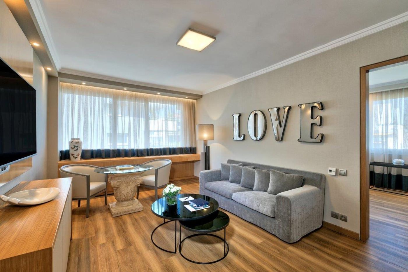 Divani-Caravel-Room-31