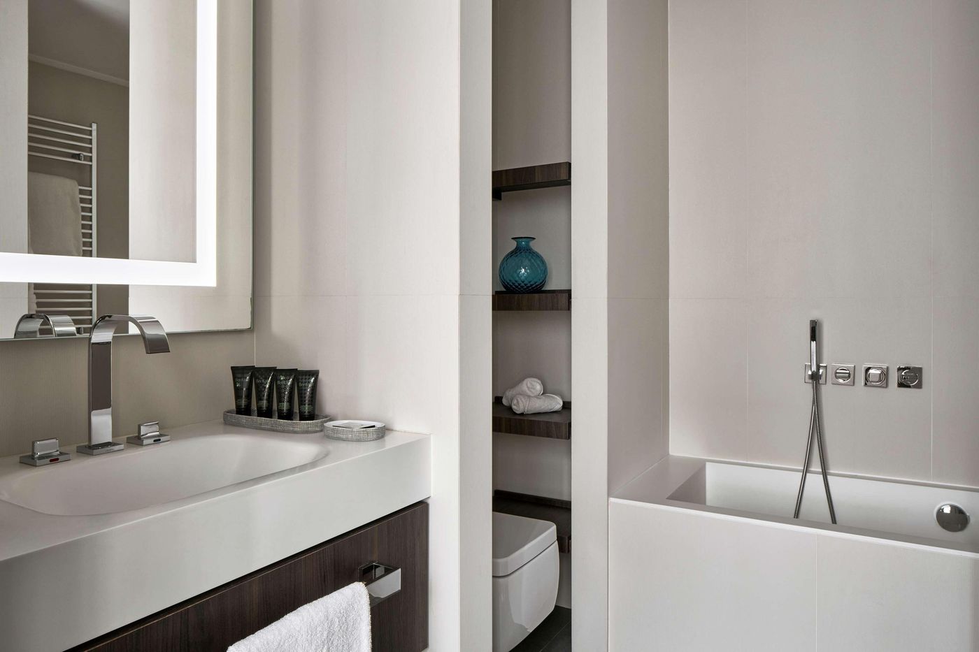 Hyatt-Centric--Milan-Centrale-Room-49