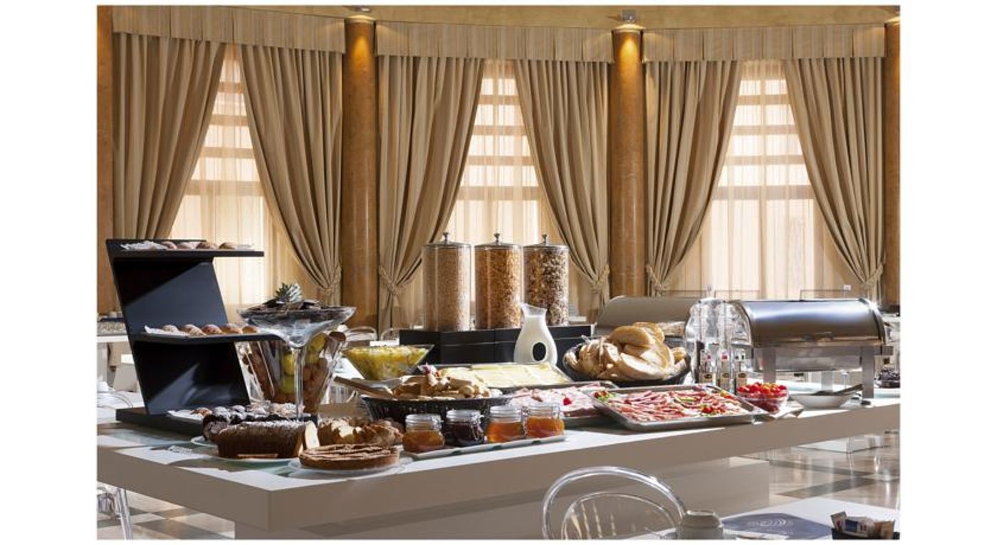 TH-Roma---Carpegna-Palace-Restaurant-33