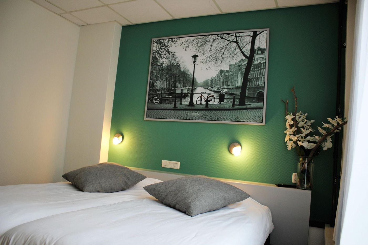 Hotel-De-Jonge-Heertjes-Room-21