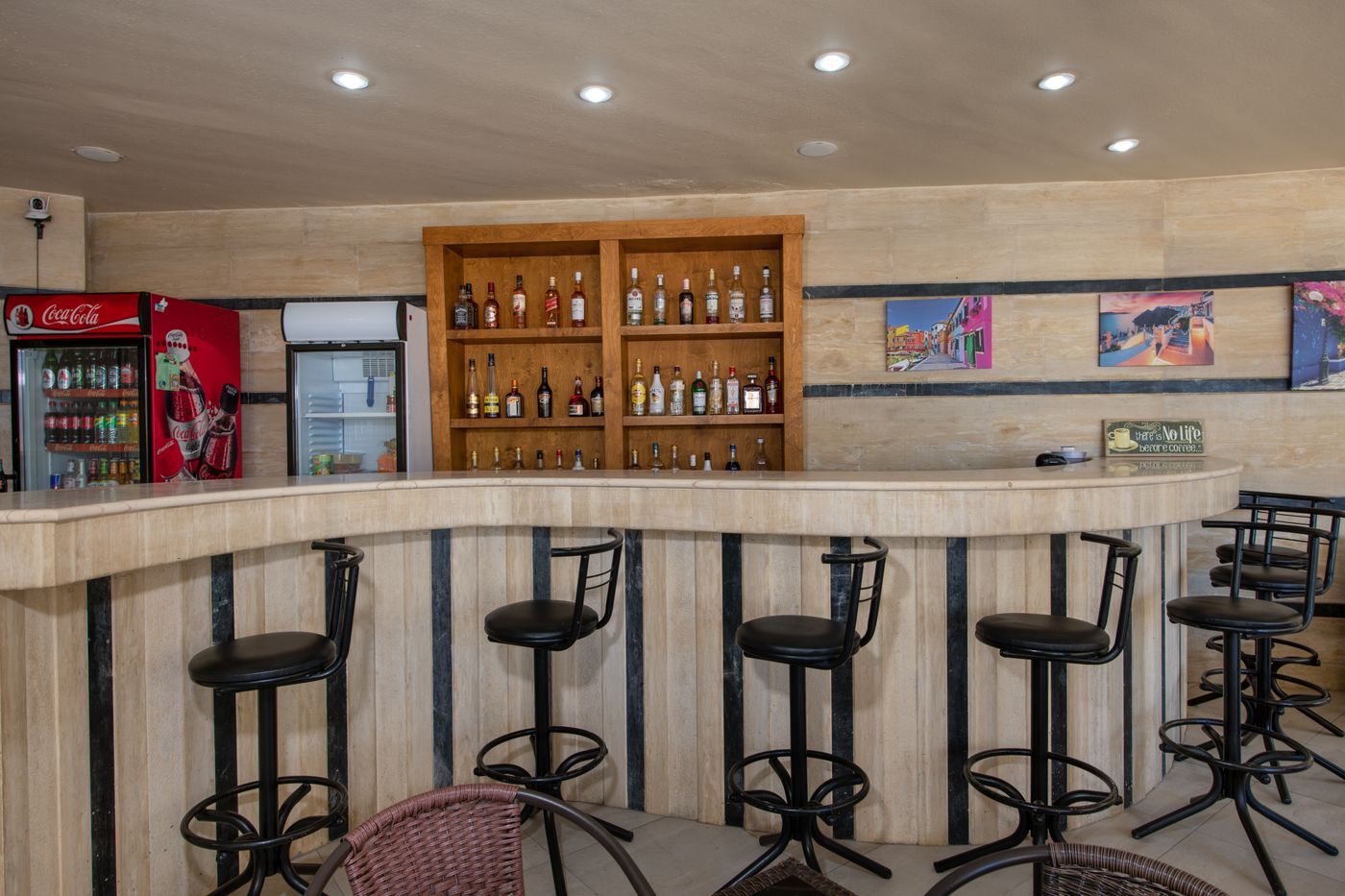 Sunrise-Apartments---Sfakaki-Bar-58