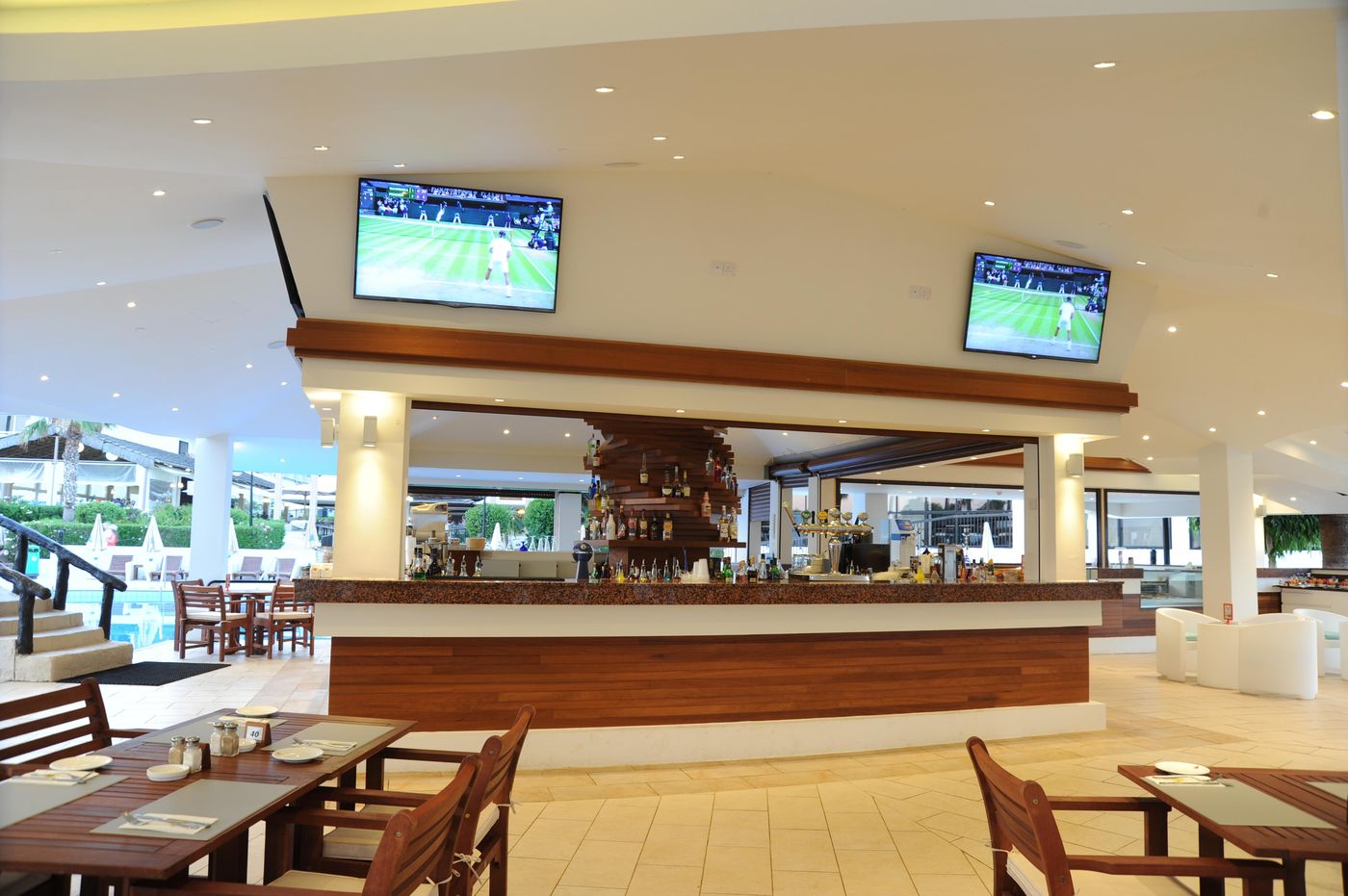 Adams-Beach-Hotel-Bar-58