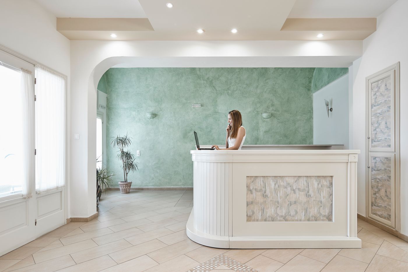 Nissos-Thira-Lobby-47