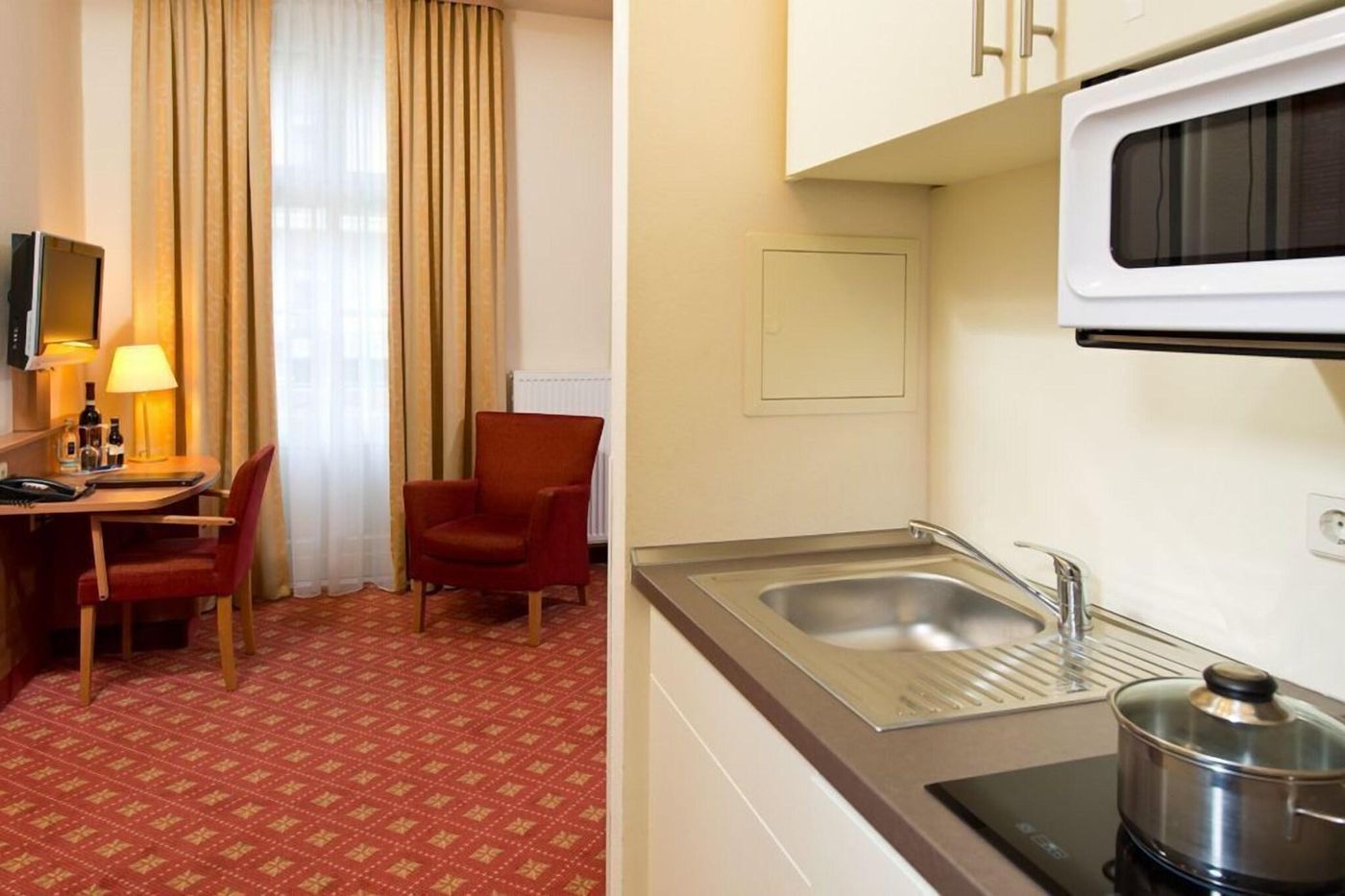 Apartments-Zarenhof-Prenzlauer-Berg-Room-9