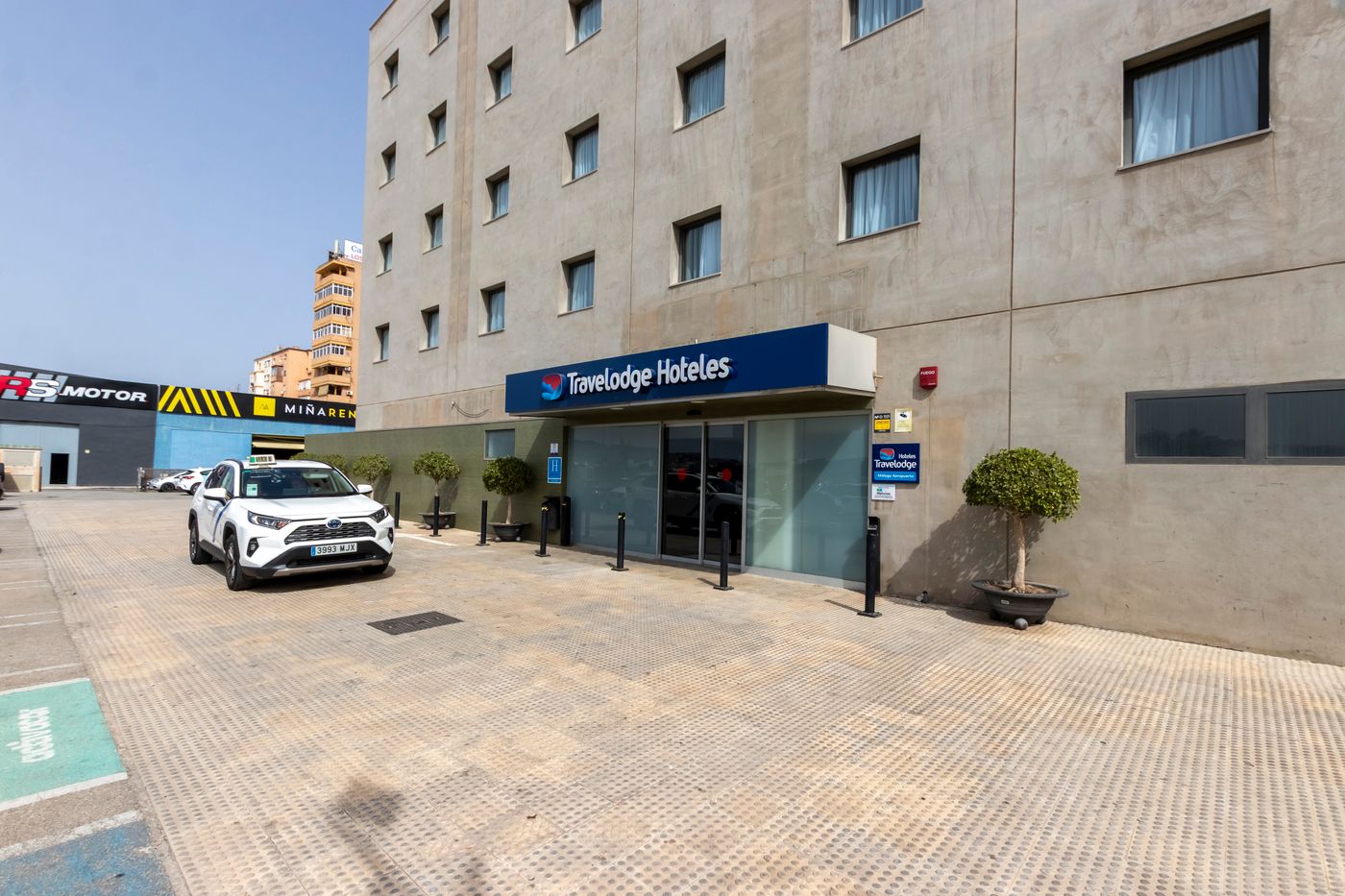 Travelodge-Malaga-Aeropuerto-General-view-3