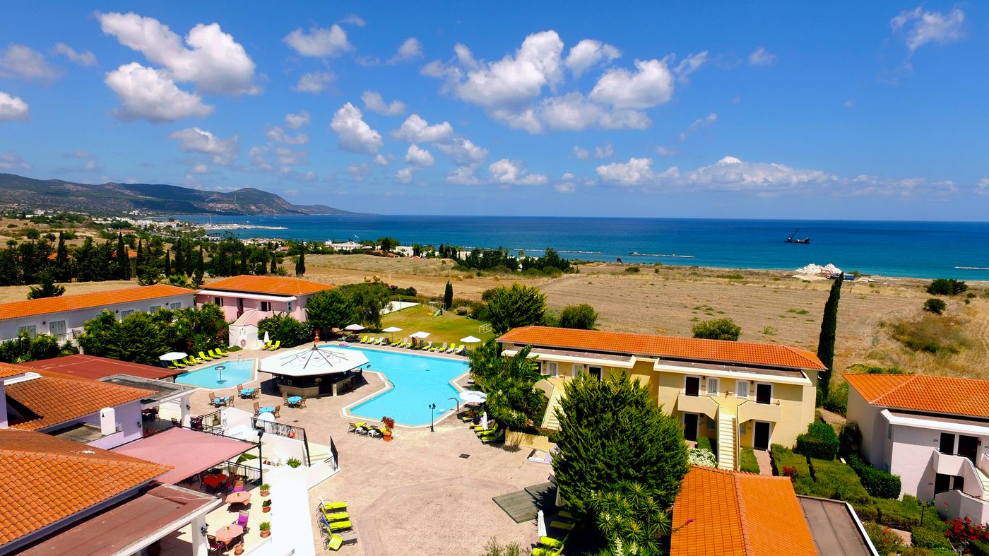 Akamanthea-Holiday-Village-Pool-69