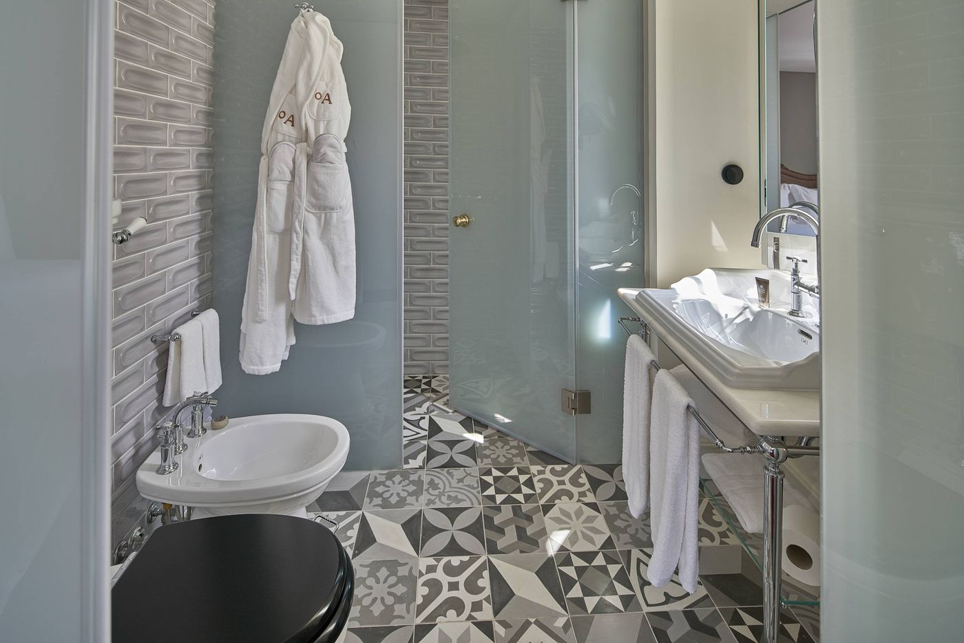 O-Artista-Suites-By-Europe-Room-22