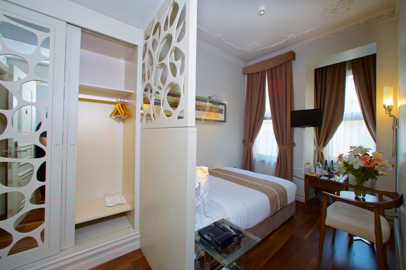 Taxim-Lounge-Hotel-Room-5