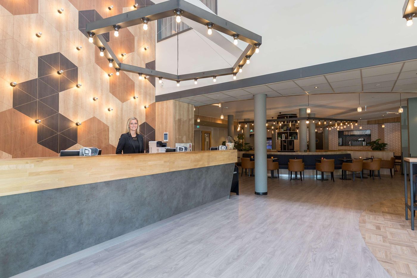 Best-Western-Amsterdam-Lobby-18