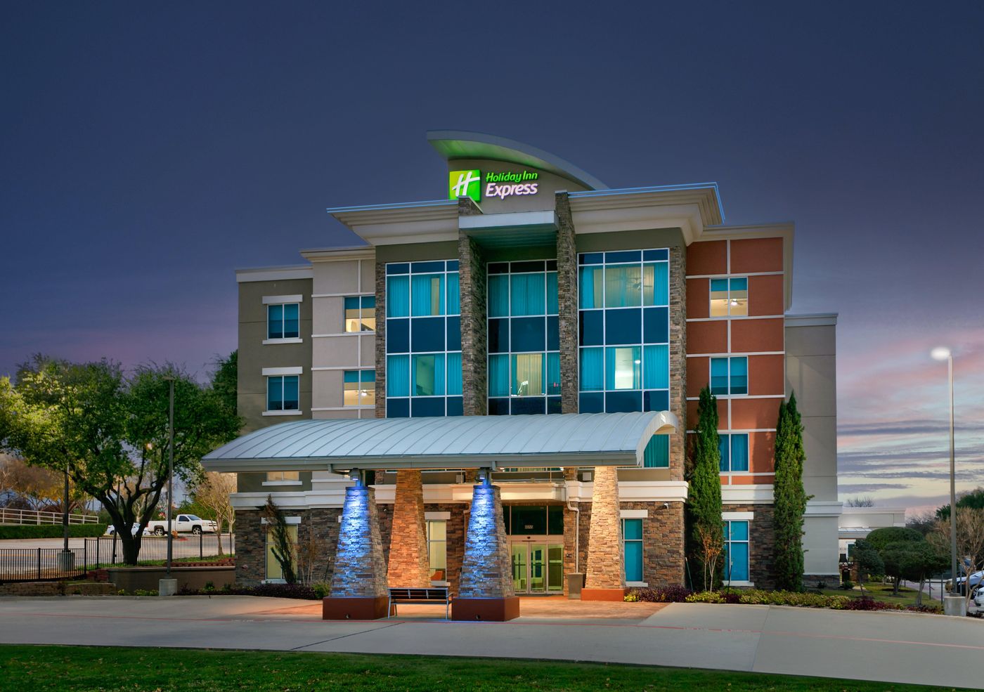 Holiday Inn Express and Suites North Dallas at Pre-United States-DALLAS-General view-7