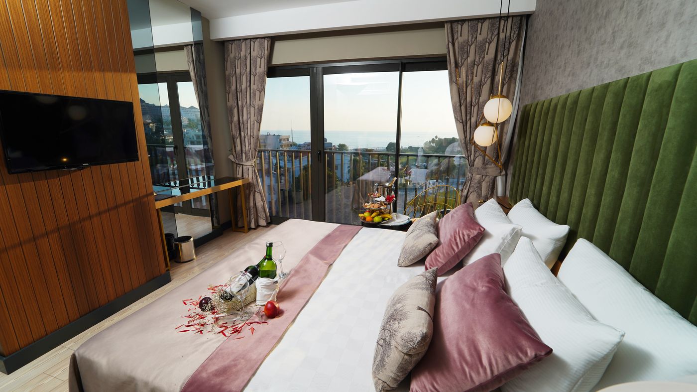 Raga Side Hotel - Adults Only