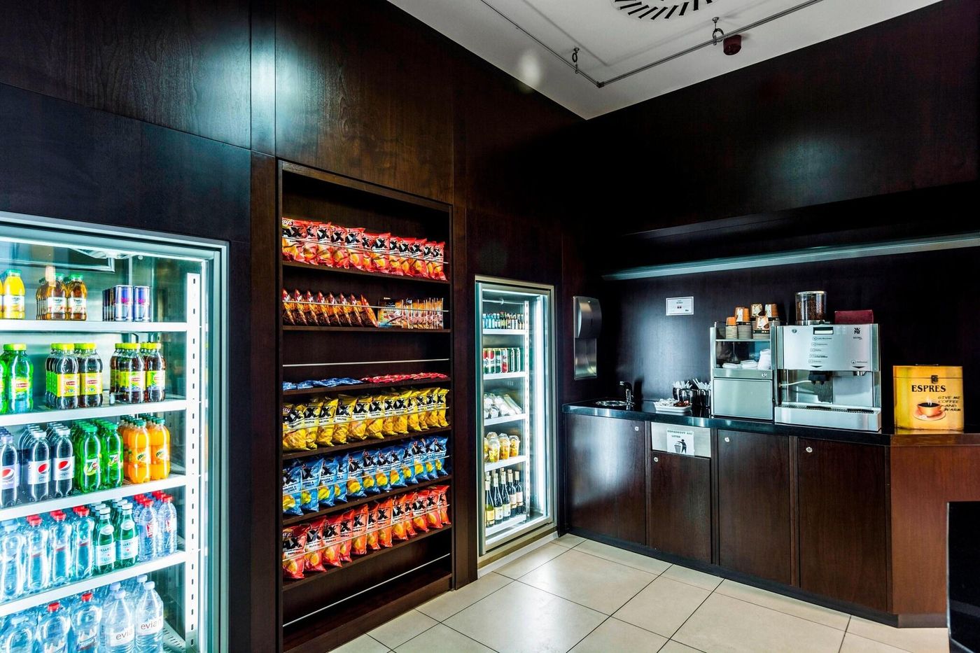 Courtyard-Prague-Airport-General-view-20