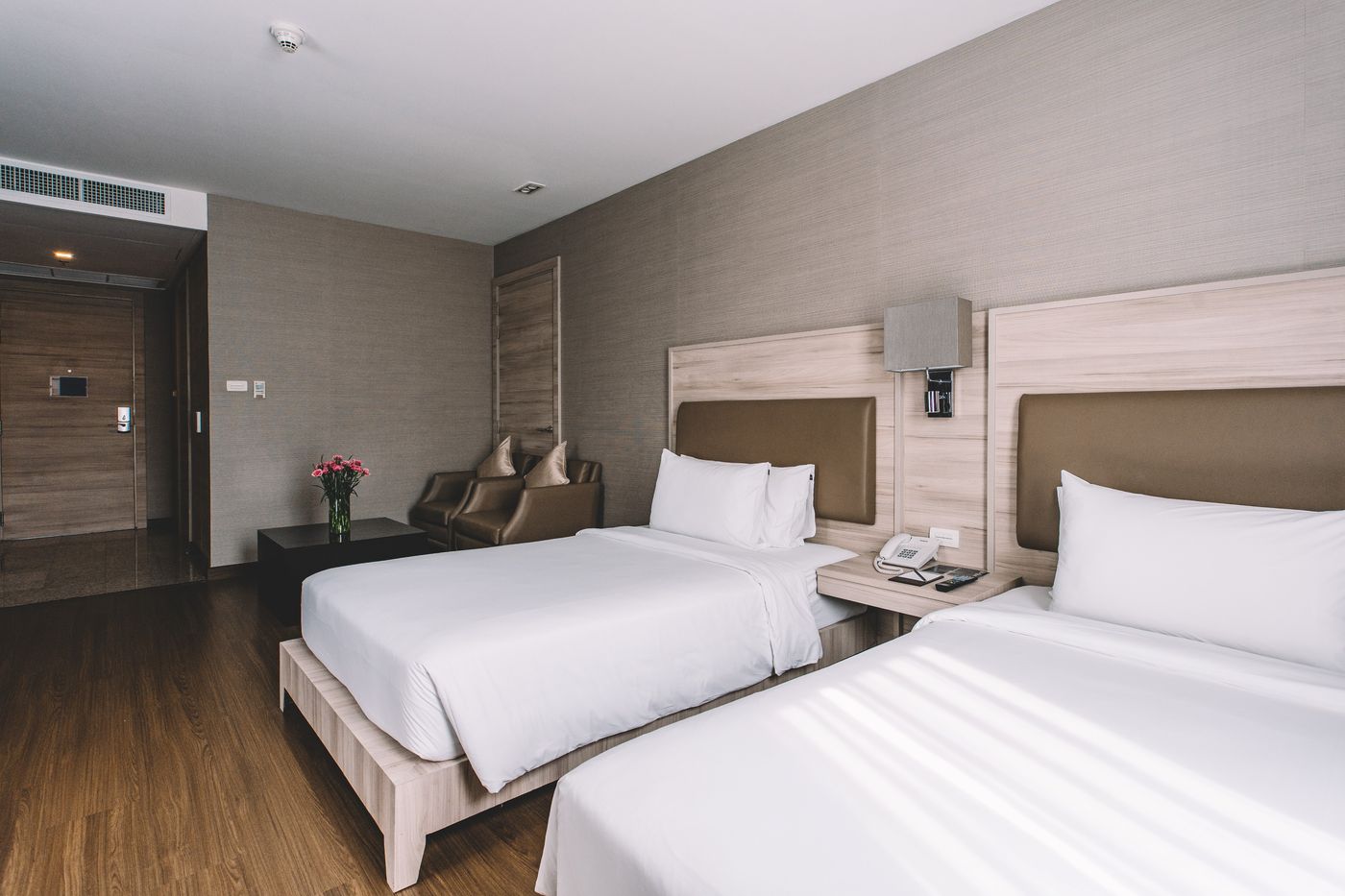 Adelphi-Suites-Bangkok-Room-41