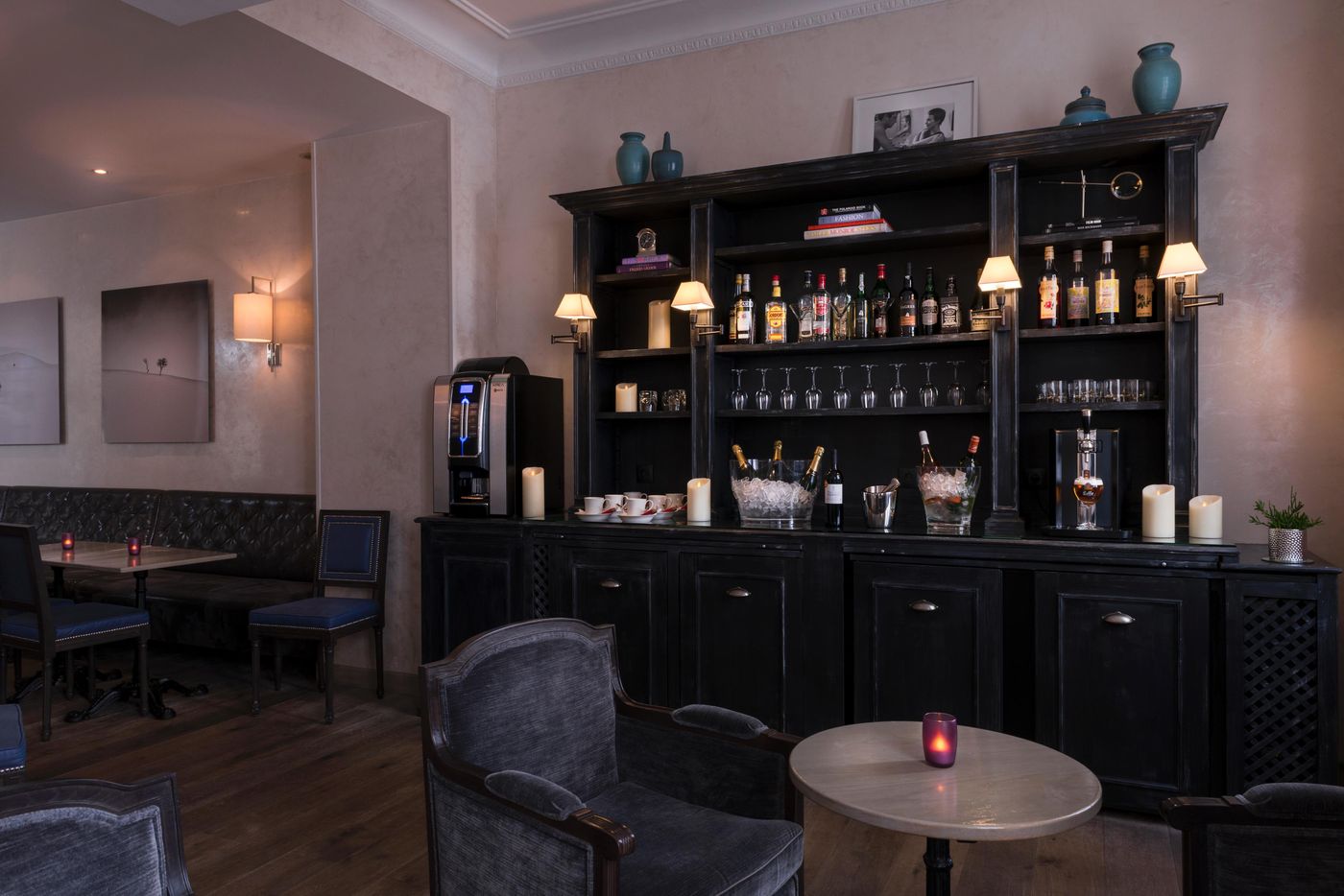 Magda-Champs-Elysees-Bar-10