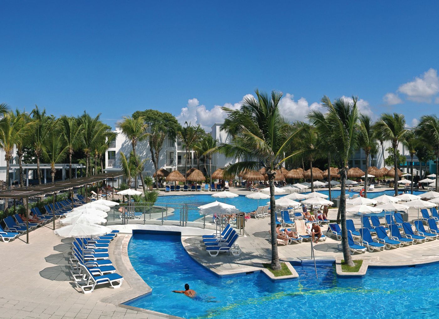 Riu-Yucatan-All-Inclusive-Pool-4