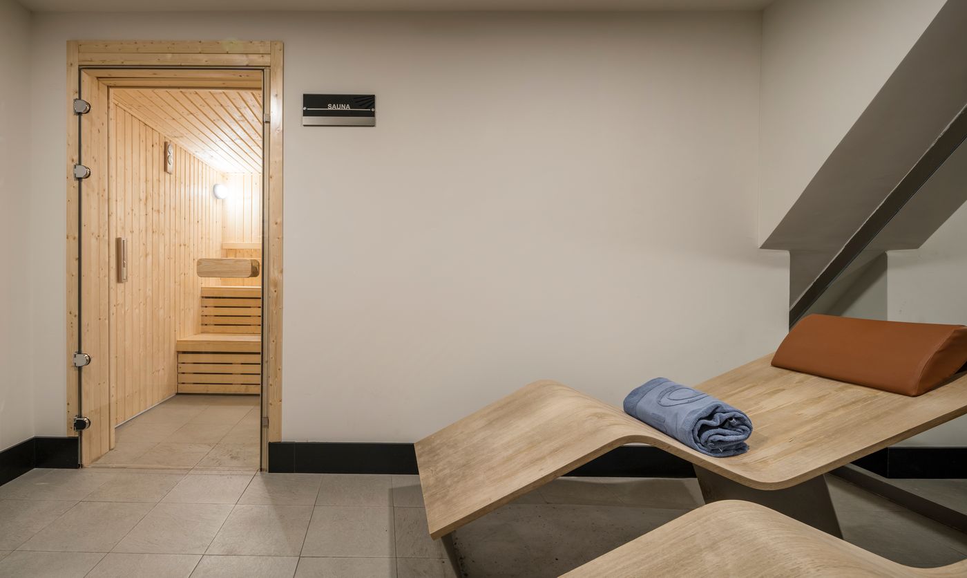 Ilunion-Malaga-Pool-53