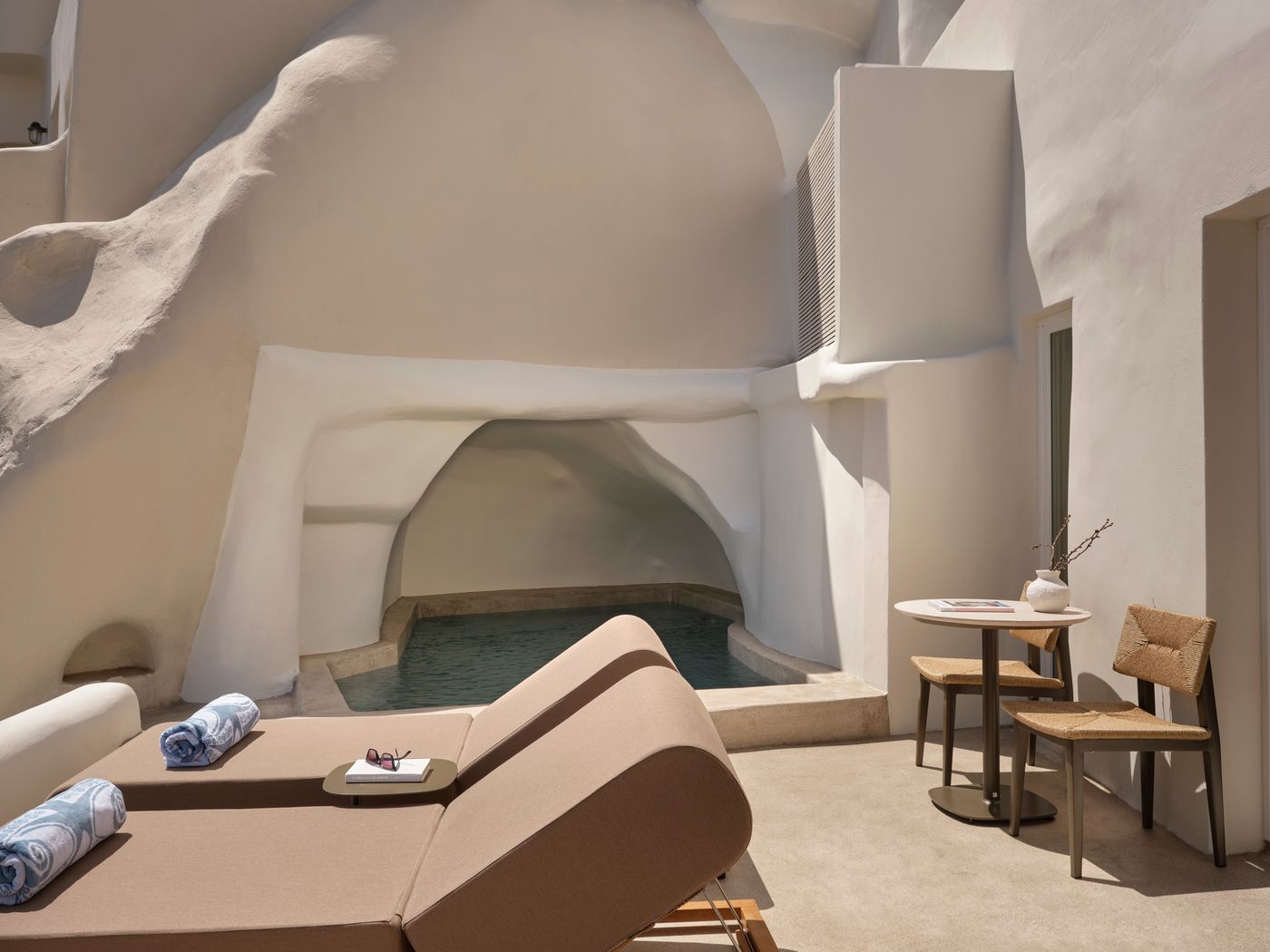 Andronis-Boutique-Room-47