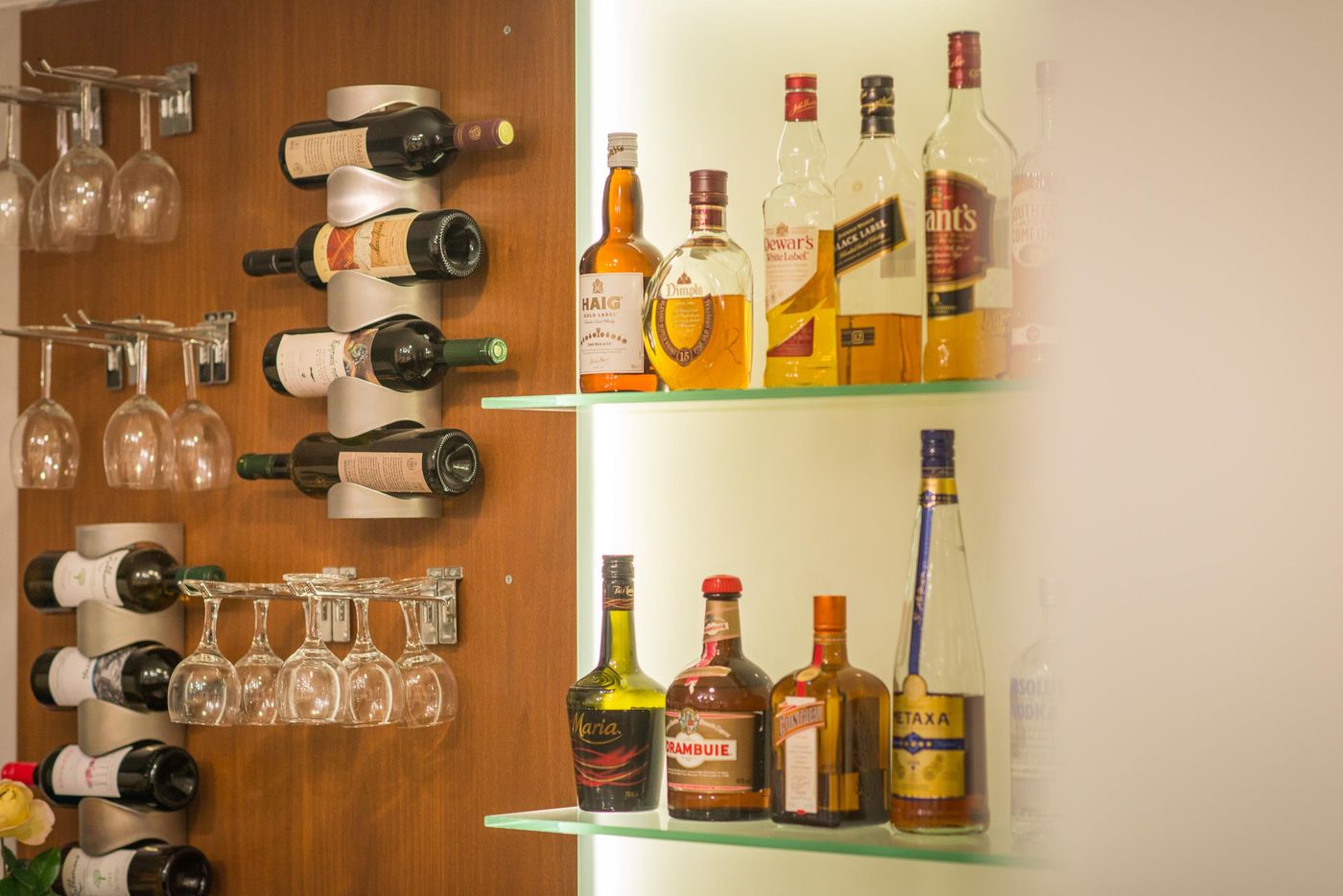 Varres-Hotel-Lobby-35