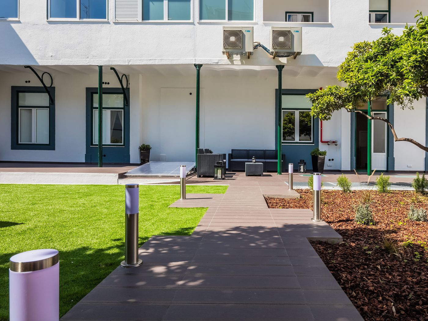 Vila-Garden-Guesthouse-Terrace-2