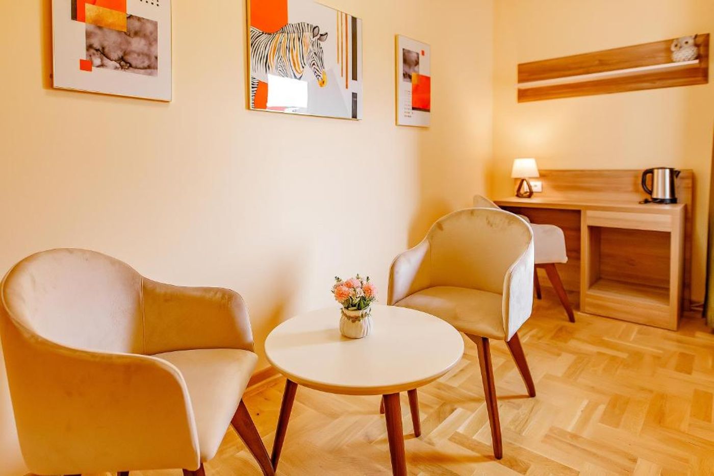 Air Star Hotel-Serbia-Surčin-Room-9