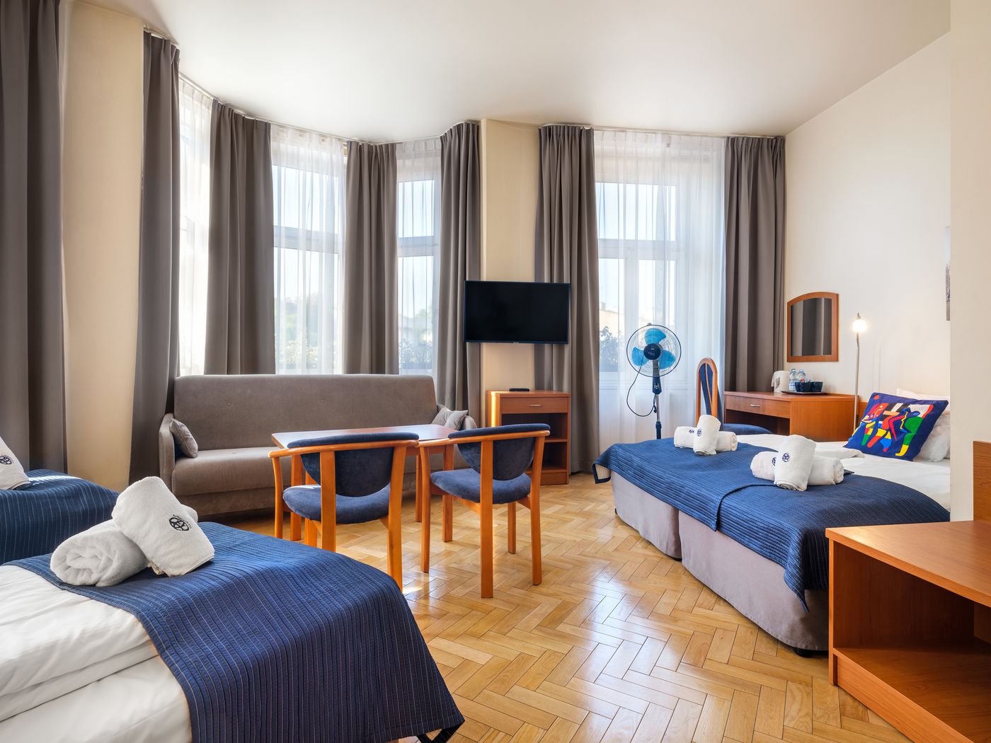 Kosmopolita-Rooms---Apartments-Room-8