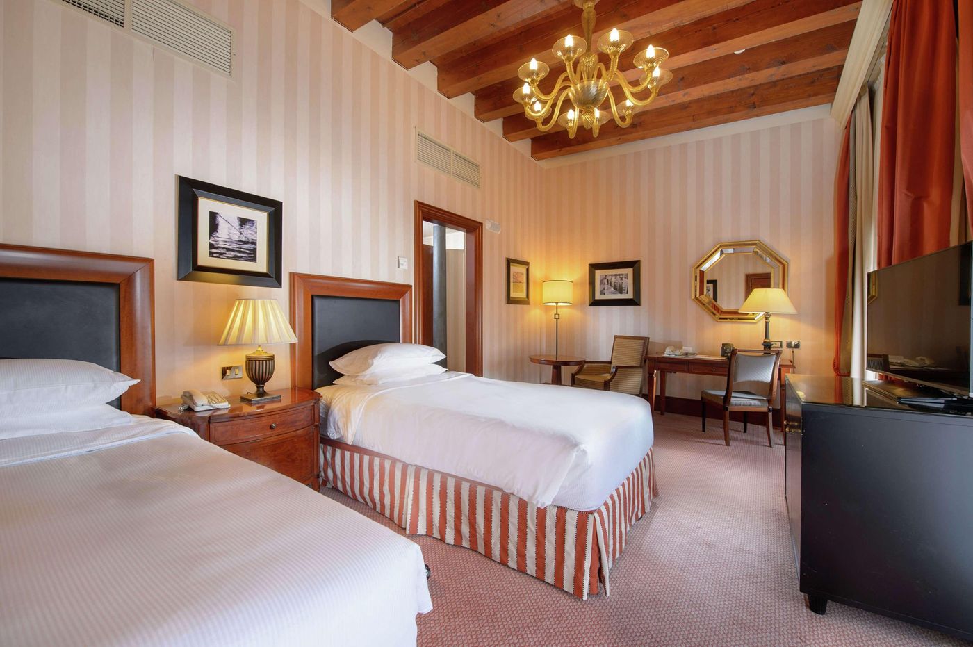 Hilton-Molino-Stucky-Venice-Room-54