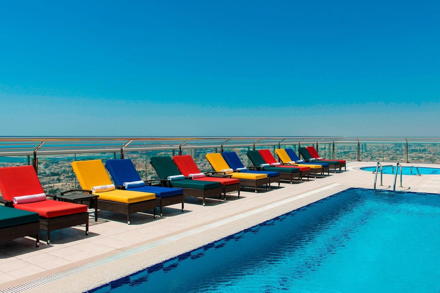 Four-Points-by-Sheraton-Sheikh-Zayed-Road-Pool-2