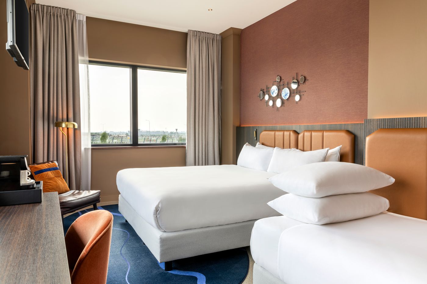 Corendon-Urban-Amsterdam-Schiphol-Airport-Room-7