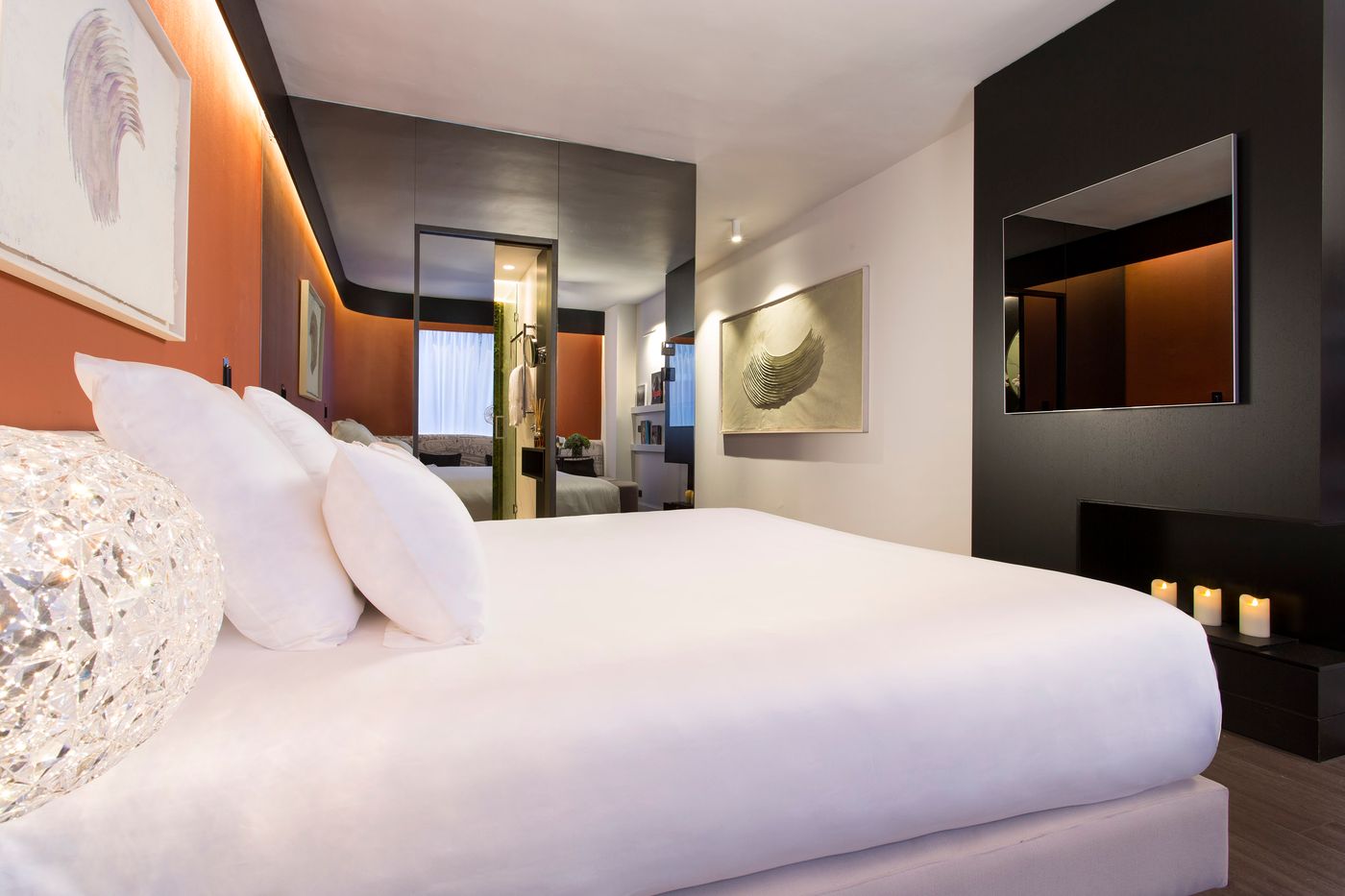 The-Pavilions-Madrid-Room-15